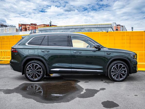 Geely Monjaro I Рестайлинг 2 с пробегом 2025 года, цена 4 050 000 рублей, 20000 км, внедорожник, Автокод Объявления