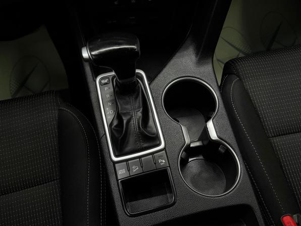 Kia Sportage IV Рестайлинг с пробегом 2019 года, цена 1 980 000 рублей, 187005 км, внедорожник, Автокод Объявления