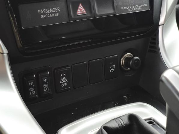 Mitsubishi Pajero Sport III с пробегом 2017 года, цена 2 850 000 рублей, 122770 км, внедорожник, Автокод Объявления