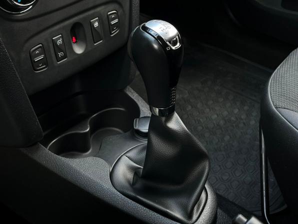 Renault Logan II Рестайлинг с пробегом 2021 года, цена 1 268 600 рублей, 64854 км, седан, Автокод Объявления