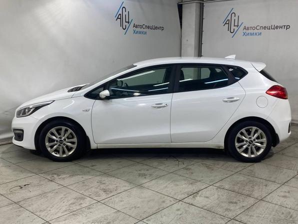 Kia Ceed II Рестайлинг с пробегом 2017 года, цена 1 499 800 рублей, 70000 км, хэтчбек, Автокод Объявления