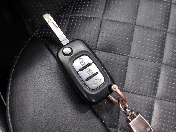 Renault Fluence I с пробегом 2012 года, цена 720 000 рублей, 75000 км, седан, Автокод Объявления