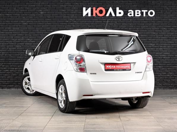 Toyota Verso I с пробегом 2011 года, цена 1 070 000 рублей, 210021 км, компактвэн, Автокод Объявления