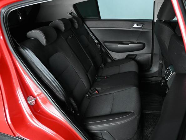 Kia Sportage IV Рестайлинг с пробегом 2021 года, цена 2 949 000 рублей, 35831 км, внедорожник, Автокод Объявления