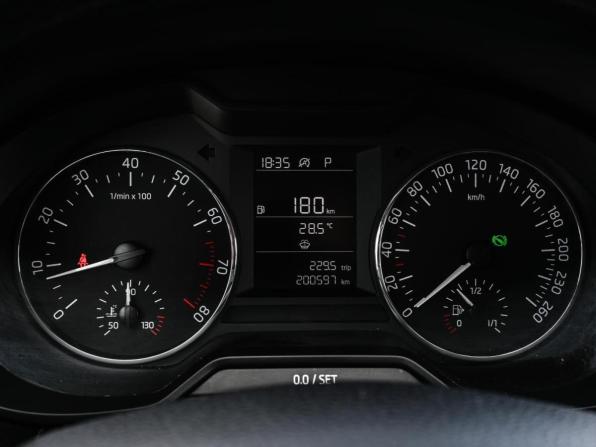 Skoda Octavia III (A7) с пробегом 2013 года, цена 1 045 000 рублей, 200597 км, лифтбек, Автокод Объявления