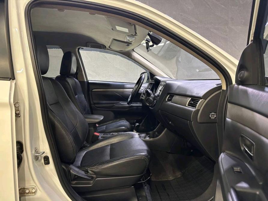 Mitsubishi Outlander III Новосибирск  - изображение 16