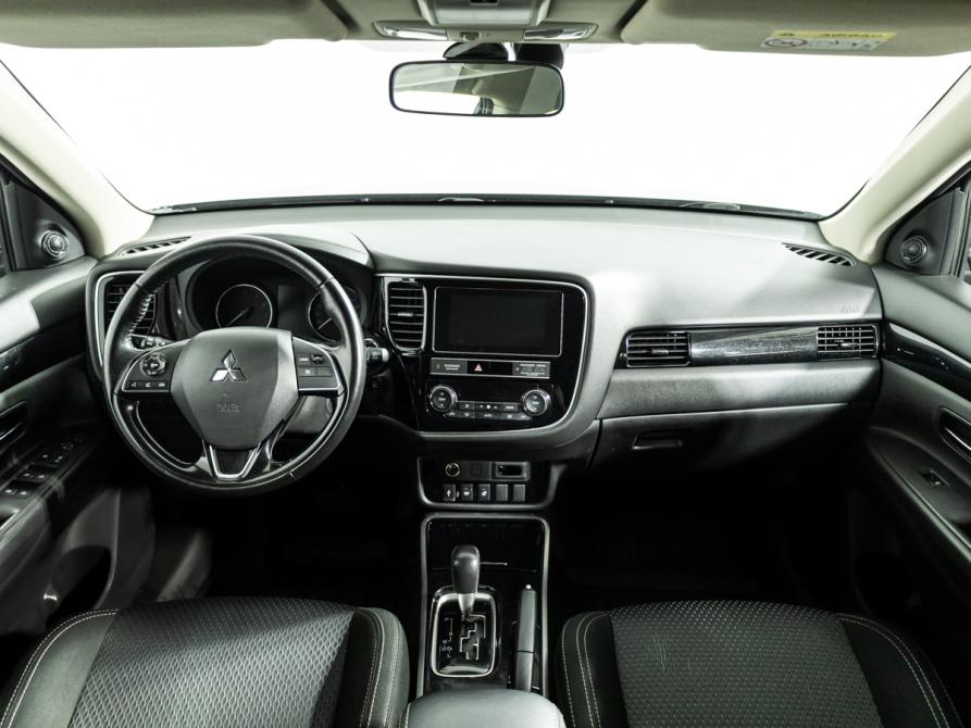 Mitsubishi Outlander III Рестайлинг 3 Санкт-Петербург  - изображение 13