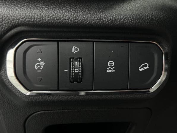 Haval Jolion I Рестайлинг с пробегом 2025 года, цена 2 250 000 рублей, 15577 км, внедорожник, Автокод Объявления