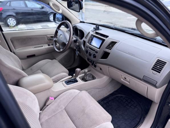 Toyota Fortuner I с пробегом 2006 года, цена 1 590 000 рублей, 304134 км, внедорожник, Автокод Объявления