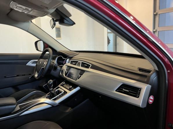 Geely Atlas I с пробегом 2019 года, цена 1 315 000 рублей, 137000 км, внедорожник, Автокод Объявления