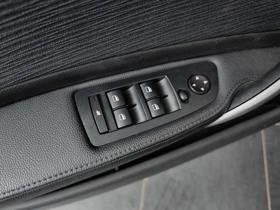 BMW 1 серии I (E81/E82/E87/E88) Рестайлинг Москва  - изображение 20