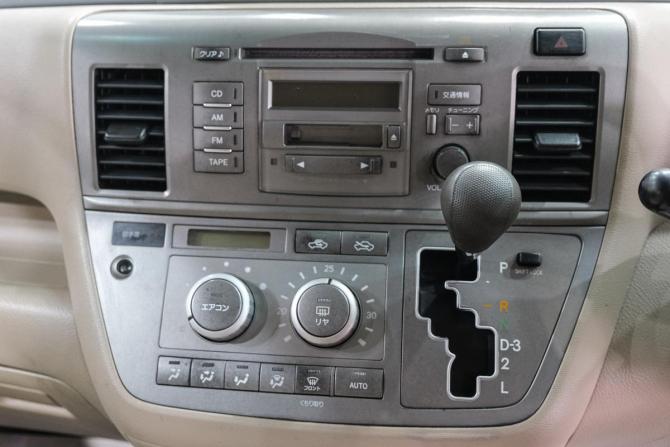 Toyota Raum II с пробегом 2003 года, цена 569 000 рублей, 277000 км, компактвэн, Автокод Объявления