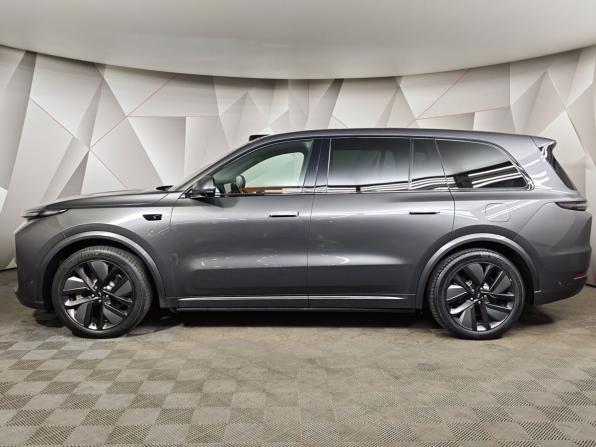 Li Auto (Lixiang) L9 I с пробегом 2024 года, цена 6 235 000 рублей, 57848 км, внедорожник, Автокод Объявления
