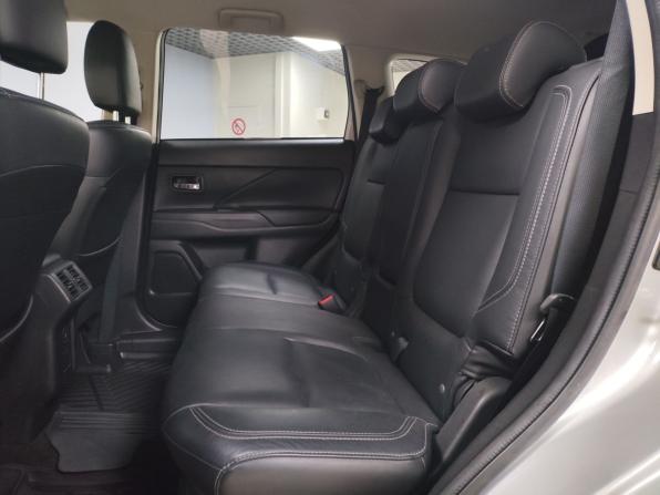 Mitsubishi Outlander III Рестайлинг 3 с пробегом 2019 года, цена 2 099 000 рублей, 66425 км, внедорожник, Автокод Объявления