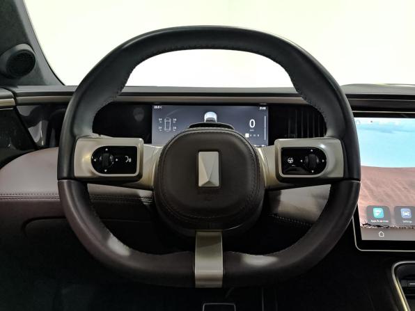 Avatr 11 I с пробегом 2023 года, цена 3 995 000 рублей, 30553 км, внедорожник, Автокод Объявления