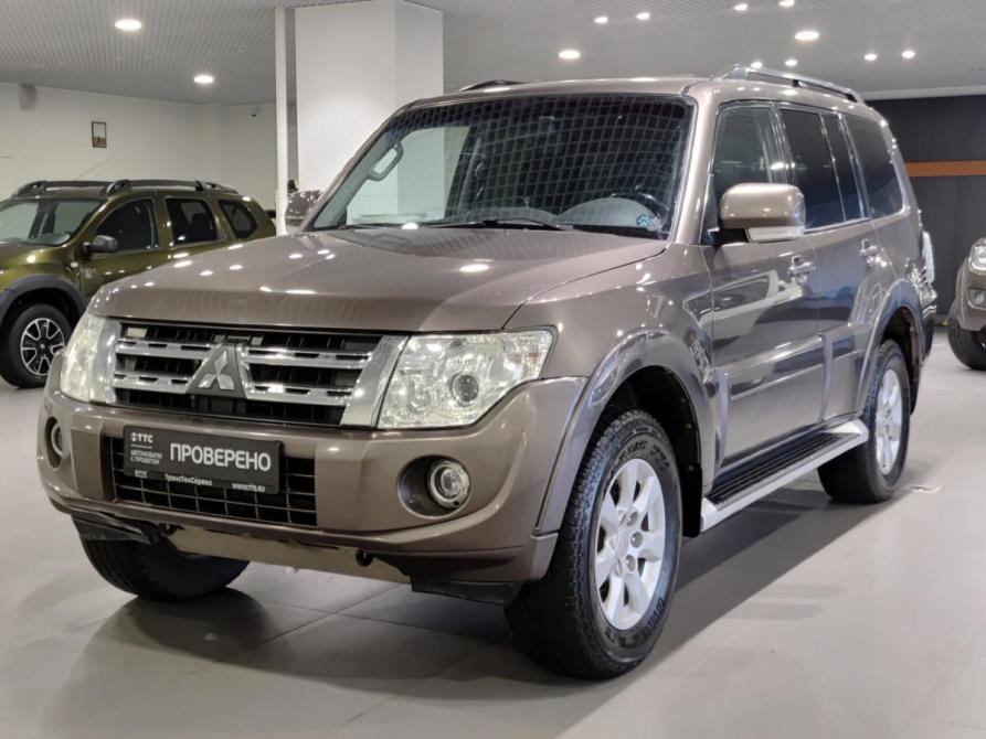 Mitsubishi Pajero IV Рестайлинг 1 Казань  - изображение 1
