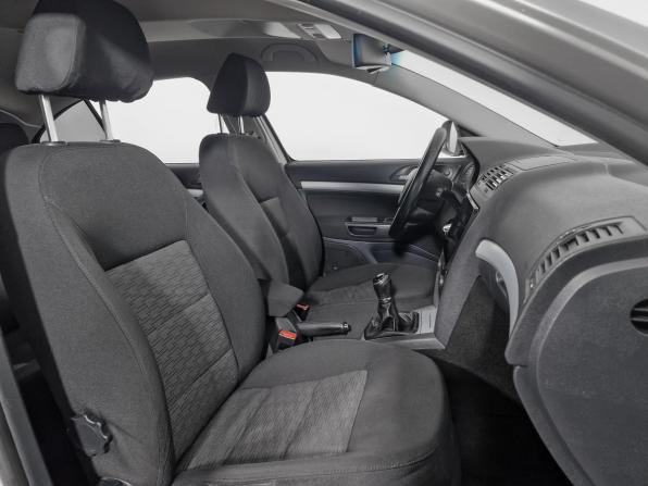Skoda Octavia II (A5) Рестайлинг с пробегом 2010 года, цена 649 000 рублей, 221257 км, лифтбек, Автокод Объявления