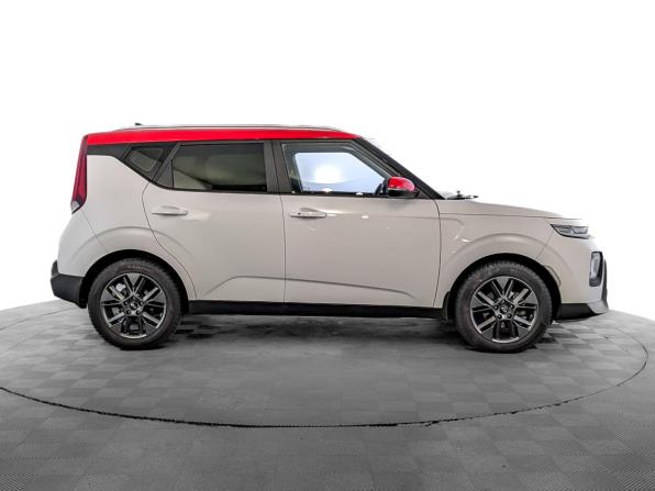 Kia Soul III с пробегом 2021 года, цена 1 880 000 рублей, 124271 км, хэтчбек, Автокод Объявления
