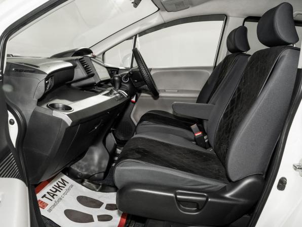 Honda Freed I с пробегом 2010 года, цена 925 000 рублей, 145037 км, компактвэн, Автокод Объявления