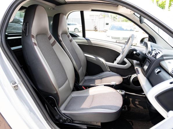 Smart Fortwo II с пробегом 2009 года, цена 819 000 рублей, 92786 км, хэтчбек, Автокод Объявления