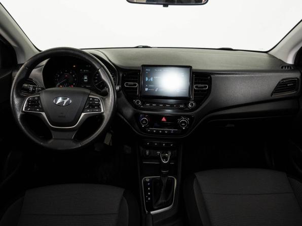 Hyundai Solaris II Рестайлинг с пробегом 2021 года, цена 1 550 000 рублей, 92022 км, седан, Автокод Объявления