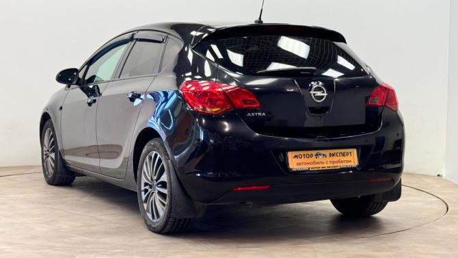 Opel Astra J с пробегом 2011 года, цена 450 000 рублей, 298765 км, хэтчбек, Автокод Объявления