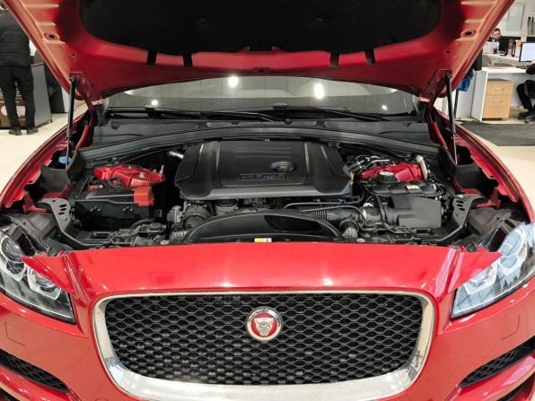 Jaguar F-Pace I с пробегом 2016 года, цена 2 050 000 рублей, 146000 км, внедорожник, Автокод Объявления