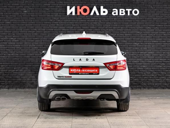 Lada (ВАЗ) Vesta I с пробегом 2021 года, цена 1 290 000 рублей, 131772 км, универсал, Автокод Объявления