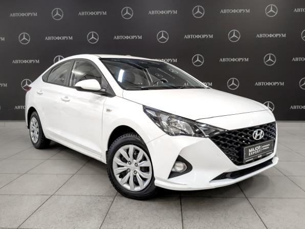 Hyundai Solaris II Рестайлинг с пробегом 2022 года, цена 1 650 000 рублей, 51658 км, седан, Автокод Объявления