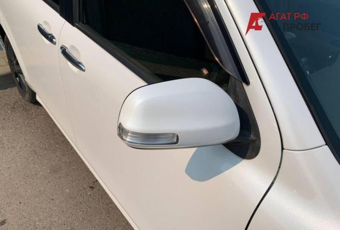 Toyota Sienta I Рестайлинг 2 с пробегом 2013 года, цена 1 045 000 рублей, 103411 км, компактвэн, Автокод Объявления