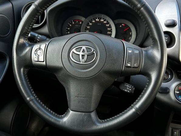 Toyota RAV4 III (XA30) с пробегом 2009 года, цена 1 098 500 рублей, 220991 км, внедорожник, Автокод Объявления
