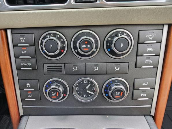 Land Rover Range Rover III Рестайлинг 2 с пробегом 2010 года, цена 1 699 000 рублей, 218751 км, внедорожник, Автокод Объявления
