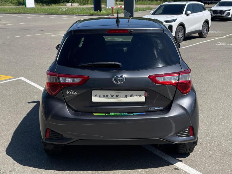 Toyota Vitz III (XP130) Рестайлинг Томск  - изображение 7
