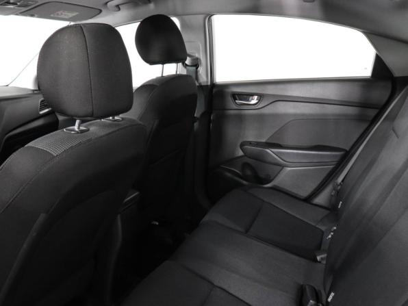 Hyundai Solaris II с пробегом 2017 года, цена 1 100 000 рублей, 112373 км, седан, Автокод Объявления
