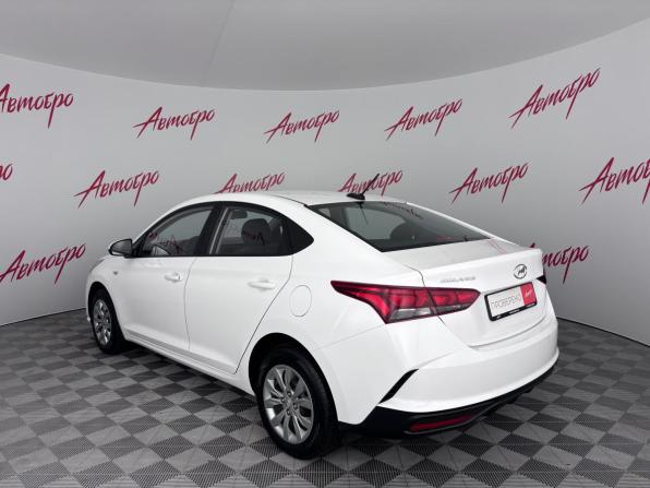 Hyundai Solaris II Рестайлинг с пробегом 2021 года, цена 1 469 000 рублей, 97271 км, седан, Автокод Объявления