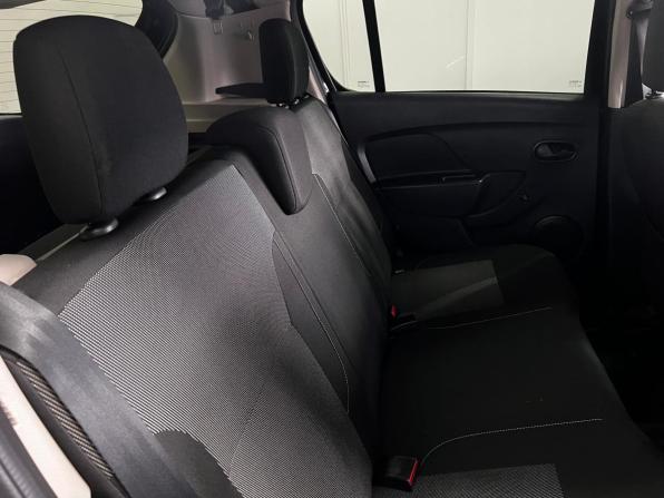 Renault Sandero II Рестайлинг с пробегом 2018 года, цена 999 000 рублей, 104000 км, хэтчбек, Автокод Объявления
