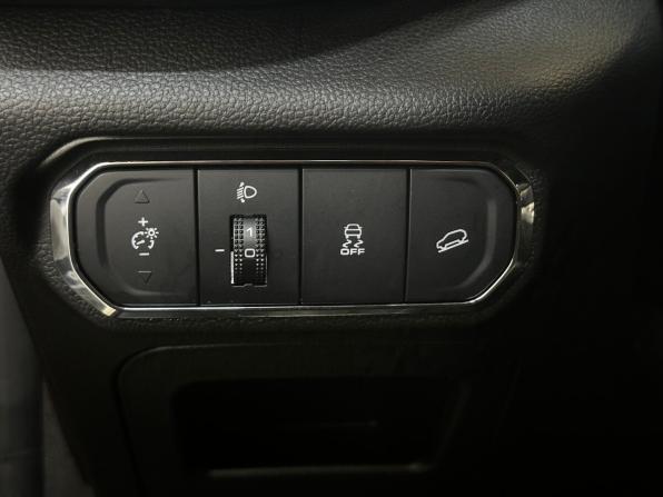 Haval Jolion I Рестайлинг с пробегом 2023 года, цена 1 895 000 рублей, 20005 км, внедорожник, Автокод Объявления