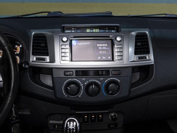 Toyota Hilux VII Рестайлинг с пробегом 2011 года, цена 1 850 000 рублей, 212109 км, пикап, Автокод Объявления