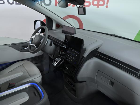Hyundai Staria I с пробегом 2021 года, цена 4 990 000 рублей, 88000 км, минивэн, Автокод Объявления