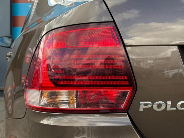 Volkswagen Polo V Рестайлинг с пробегом 2016 года, цена 884 000 рублей, 150100 км, седан, Автокод Объявления