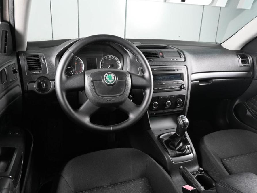 Skoda Octavia II (A5) Рестайлинг Ростов-на-Дону  - изображение 6