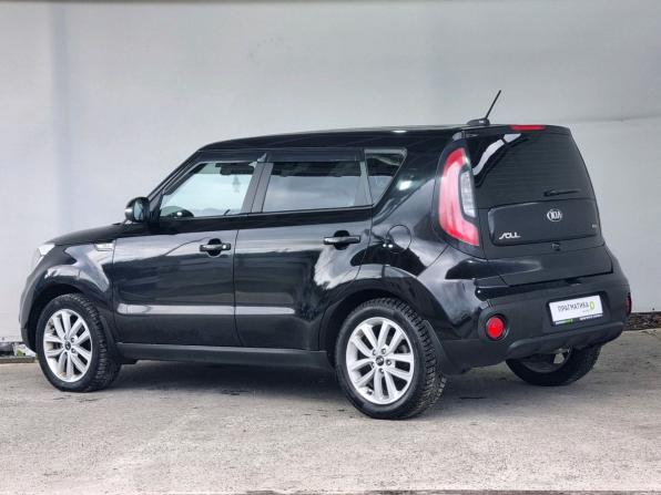Kia Soul II Рестайлинг с пробегом 2018 года, цена 1 520 000 рублей, 111712 км, хэтчбек, Автокод Объявления