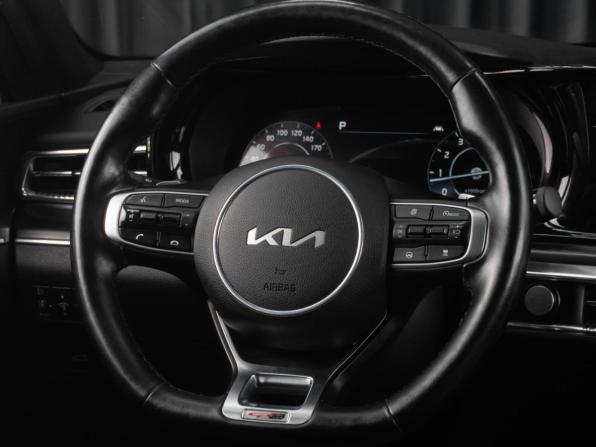 Kia K5 III с пробегом 2022 года, цена 2 555 000 рублей, 116532 км, седан, Автокод Объявления