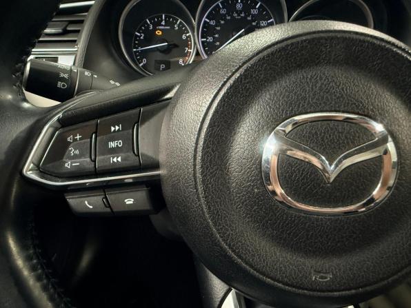 Mazda 6 III (GJ) Рестайлинг с пробегом 2017 года, цена 1 860 000 рублей, 246000 км, седан, Автокод Объявления