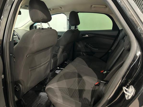 Ford Focus III Рестайлинг с пробегом 2017 года, цена 1 079 000 рублей, 142038 км, седан, Автокод Объявления