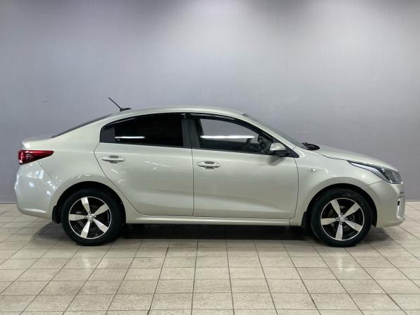Kia Rio IV с пробегом 2018 года, цена 1 230 000 рублей, 181696 км, седан, Автокод Объявления