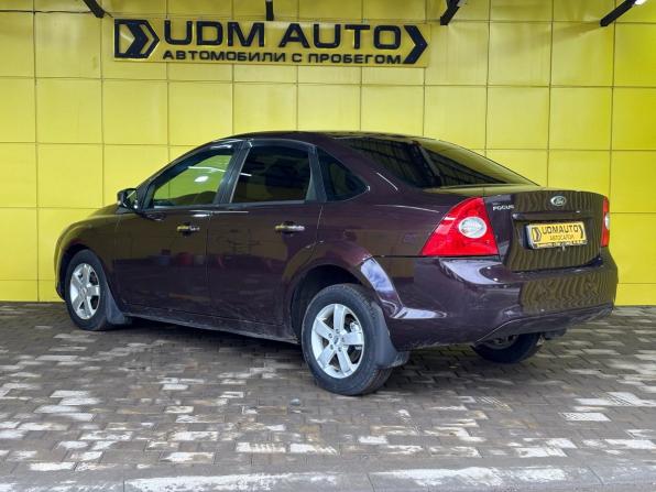 Ford Focus II Рестайлинг с пробегом 2010 года, цена 525 000 рублей, 180000 км, седан, Автокод Объявления