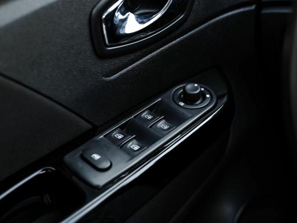 Renault Kaptur I с пробегом 2017 года, цена 1 180 000 рублей, 120506 км, внедорожник, Автокод Объявления