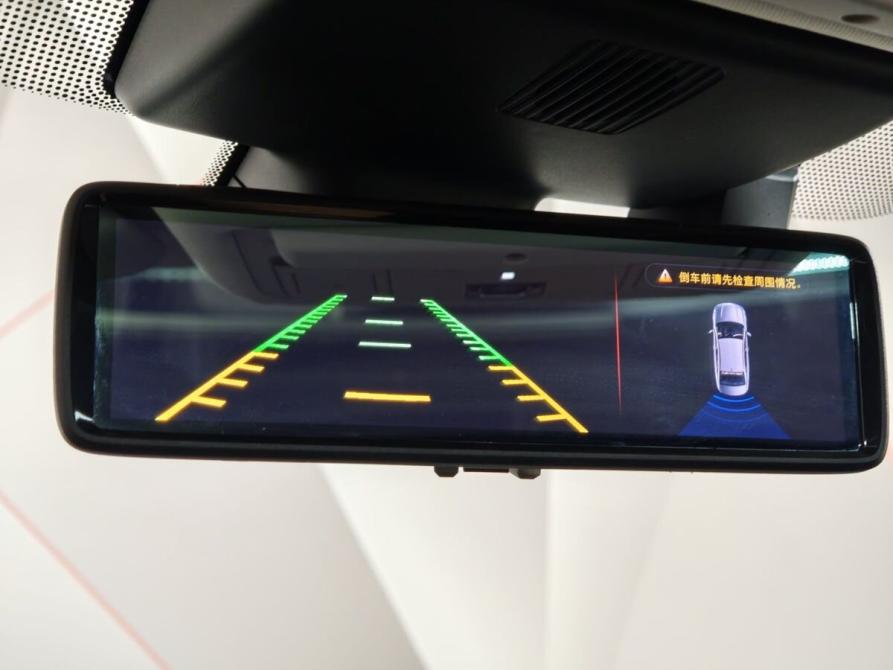 Jaguar E-Pace I Москва  - изображение 22
