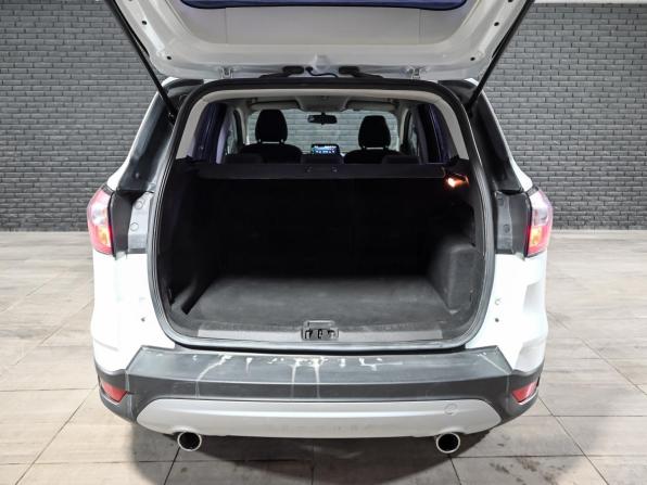 Ford Kuga II Рестайлинг с пробегом 2018 года, цена 1 840 000 рублей, 133931 км, внедорожник, Автокод Объявления